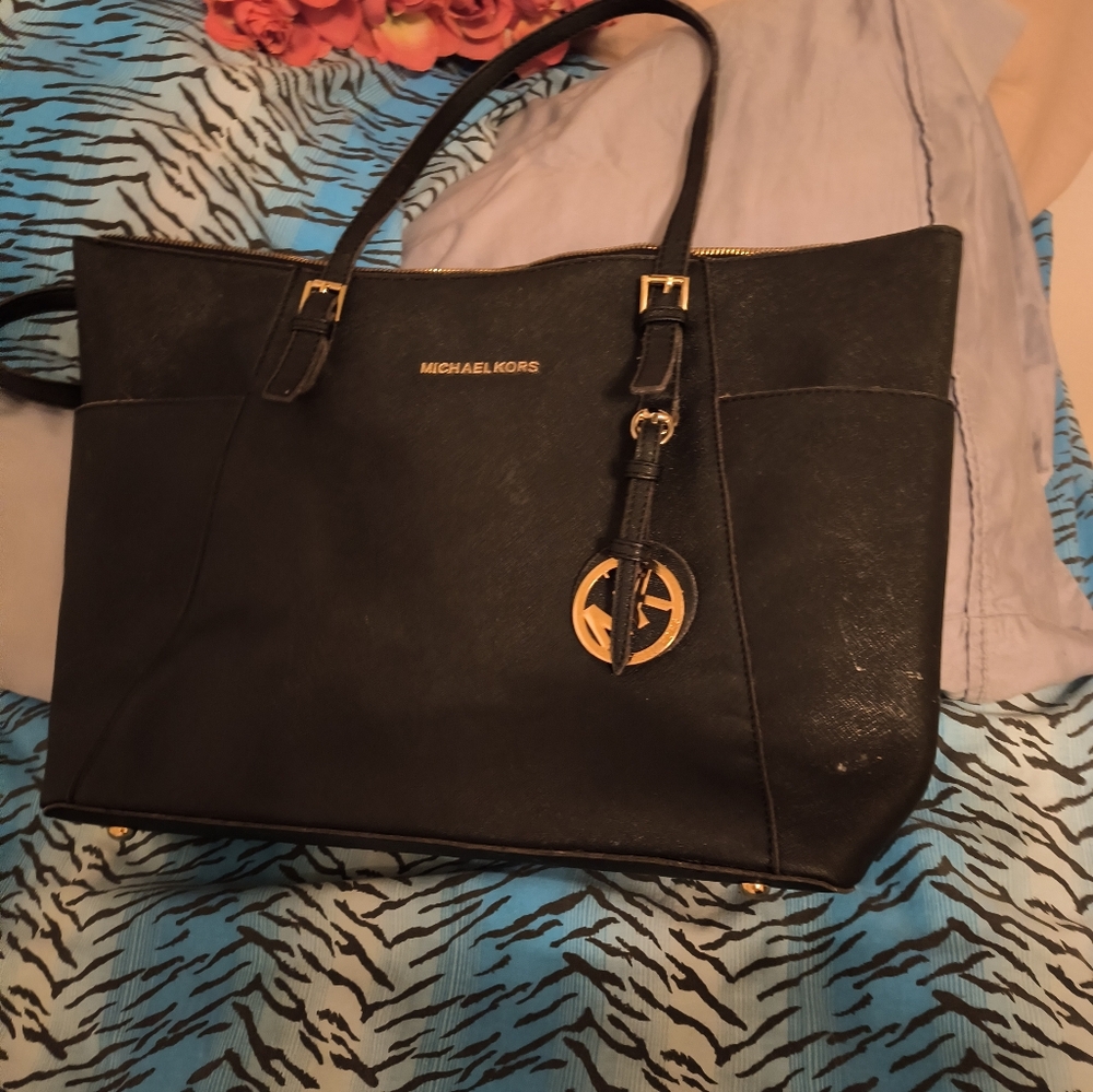 Michael kors purse